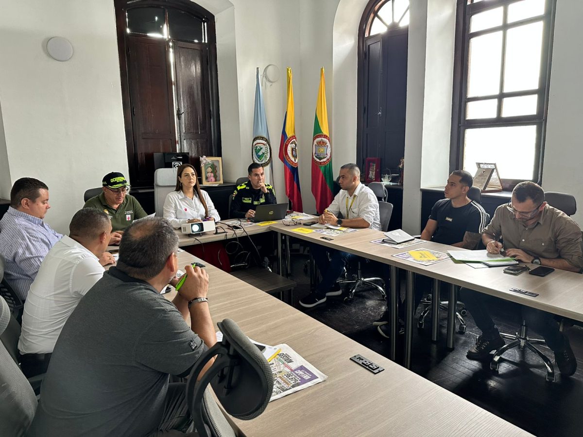 Alcaldesa de Buga presenta balance de seguridad: continúan búsqueda de joven desaparecida y refuerzan operativos contra hurto de motos
