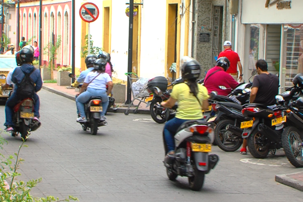 Amplían prohibición de parrillero hombre durante febrero en Buga